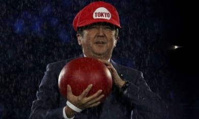 Bế mạc Olympic 2016: Thủ tướng Nhật hóa thân thành Super Mario