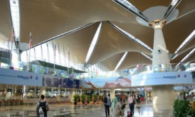 Nữ nghi phạm nôn mửa, Malaysia tẩy độc toàn bộ sân bay