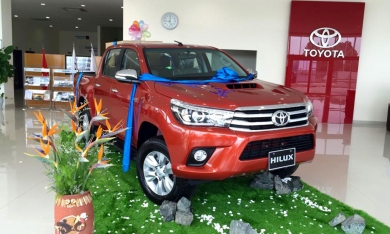 Xe bán tải bán chạy nhất tháng 11: Toyota Hilux thoát kiếp 'ế ẩm'
