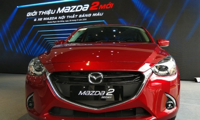 Mazda2 giá rẻ chính thức ra mắt, phả ‘hơi nóng’ lên Toyota Vios
