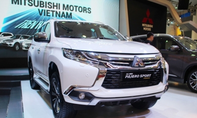 Giá ô tô Mitsubishi mới nhất tháng 4/2018: 'Tân binh' Triton Athlete về nước giá 745 triệu