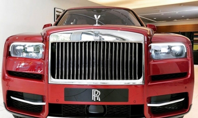 Rolls-Royce Cullinan về Việt Nam có giá bán cao ngất ngưởng