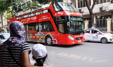 Tổng Công ty vận tải Hà Nội lý giải 'xe buýt 2 tầng vắng khách'