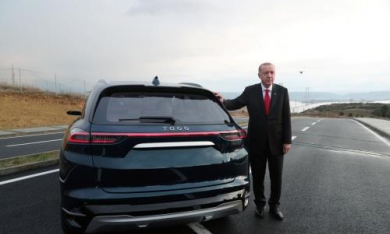 Thổ Nhĩ Kỳ lần đầu ra mắt xe hơi 100% sản xuất nội địa