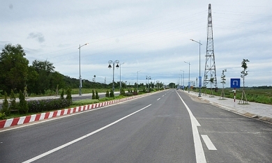 Quảng Ngãi chi 800 tỷ đồng triển khai dự án đường Dung Quất-Sa Huỳnh, giai đoạn IIa