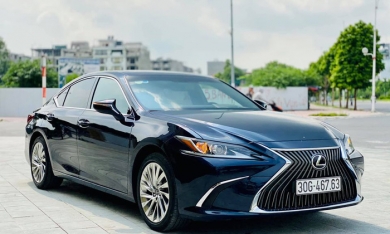 Lexus ES250 2019 cứ chạy 1.000 km mất giá 10 triệu đồng