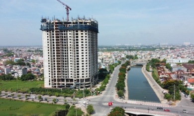 Cận cảnh 'khối bê tông' 25 tầng bỏ hoang giữa 'đất vàng' phía nam Hà Nội của Tincom Group