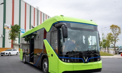TP. HCM: Thí điểm xe buýt chạy điện của VinGroup trong 24 tháng