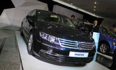 Xe hiếm Volkswagen Phaeton to lớn như BMW 7-Series tại Việt Nam