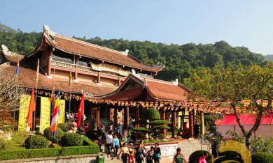 Từ ngày 1/7, Quảng Ninh dừng việc giảm giá vé tham quan tại các điểm du lịch