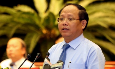 Cách chức Phó bí thư Thành ủy TP. HCM đối với ông Tất Thành Cang vì 'vi phạm nghiêm trọng'