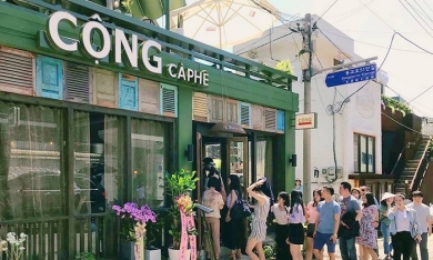 Giới trẻ Hàn Quốc ‘rồng rắn’ thưởng thức cà phê Cộng