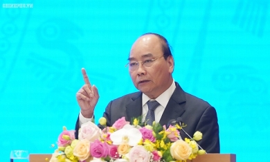 Thủ tướng: ‘Tất cả các cấp không ra Hà Nội mang quà biếu Tết, xe cộ ùn ùn tới nhà lãnh đạo’