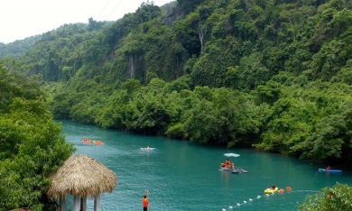 Quảng Bình: Mập mờ đấu giá 2 điểm du lịch Suối Nước Moọc và Sông Chày - Hang Tối?