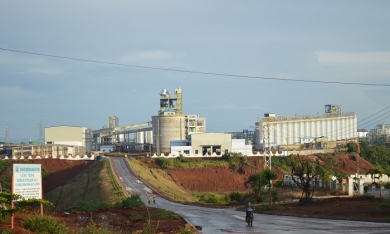 Phó Thủ tướng thăm nhà máy Alumin Nhân Cơ và nhà máy điện phân nhôm nghìn tỷ tại Đắk Nông