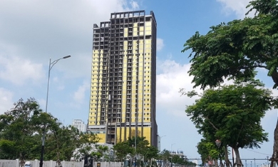 2 cao ốc ‘nhức mắt’ ở Đà Nẵng làm sai phương án kiến trúc