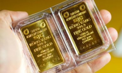 Giá vàng hôm nay 31/12: Tụt sâu xuống 68 triệu đồng/lượng