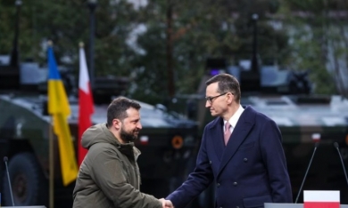 'Chọc giận' Ba Lan, Ukraine nhận 'trái đắng'