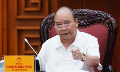 Thủ tướng yêu cầu người dân Hà Nội và TP. HCM phải đeo khẩu trang khi ra đường