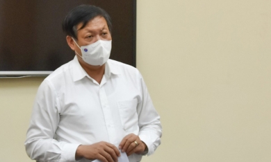 Thứ trưởng Bộ Y tế Đỗ Xuân Tuyên: 'Không phong tỏa sân bay Tân Sơn Nhất'