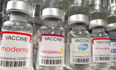 Thủ tướng khuyến khích các địa phương, doanh nghiệp tìm mua vắc xin Covid-19