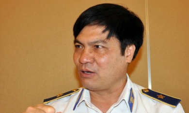 Nguyên Tư lệnh Cảnh sát biển Việt Nam Nguyễn Quang Đạm bị cảnh cáo
