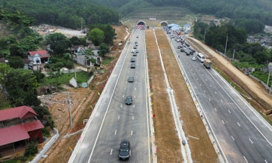 Thi công cao tốc Bắc - Nam gây nứt nhà dân