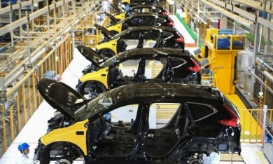 Việt Nam thành cứ điểm sản xuất ô tô: Cứ mơ và đợi chờ