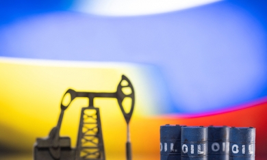 Nga: Lệnh cấm nhập khẩu của phương Tây có thể đẩy giá dầu lên 300 USD/thùng
