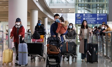 Trung Quốc cáo buộc 'phân biệt đối xử', tạm dừng cấp thị thực cho Nhật Bản và Hàn Quốc
