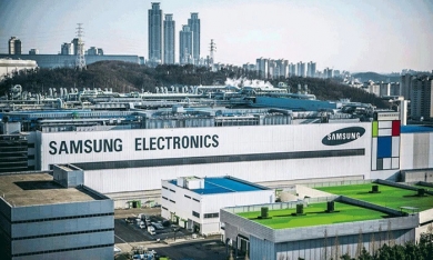 Chip nhớ ế ẩm, lợi nhuận Samsung giảm kỷ lục 96%