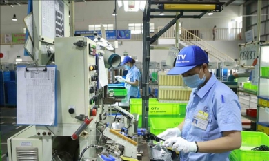 CIEM: Tăng trưởng kinh tế của Việt Nam năm 2022 có thể đạt 6,9%