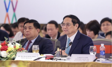 Thủ tướng Phạm Minh Chính: Tránh tình trạng ‘tăng trưởng trước, dọn dẹp sau’