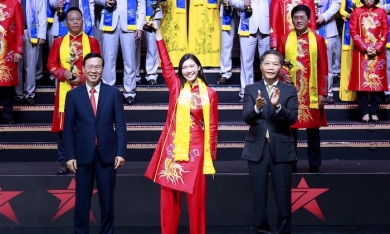 CEO Nguyễn Ngọc Mỹ trở thành doanh nhân sao đỏ thứ hai của Tập đoàn Alphanam