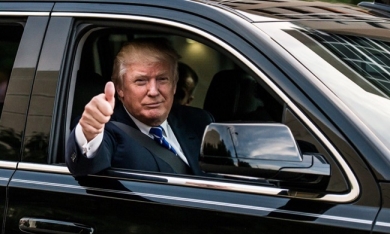 Nhà báo Mỹ kể về chuyến đi dạo trên siêu xe do Trump lái