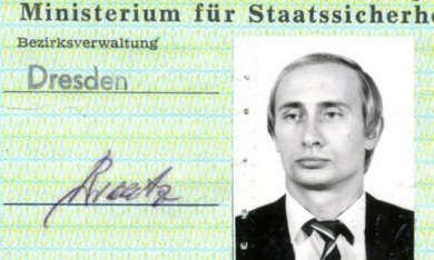 Điện Kremlin bình luận về ‘thẻ điệp viên Stasi’ của ông Putin tại Đức