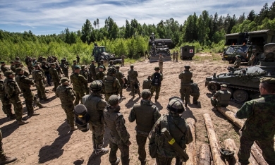 NATO tập trận ‘sát nách’, Nga phản pháo đanh thép
