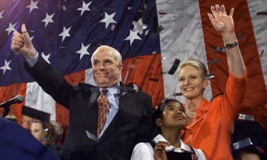 Vợ ông John McCain là người kế nhiệm tiềm năng của chồng tại thượng viện