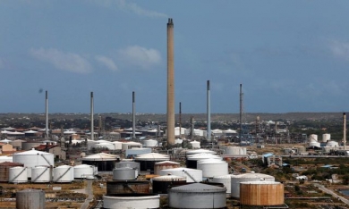 Mỹ kêu gọi doanh nghiệp toàn cầu cô lập ngành dầu mỏ Venezuela