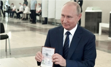 Đa số người Nga ủng hộ sửa đổi hiến pháp, rộng đường cho ông Putin tái tranh cử