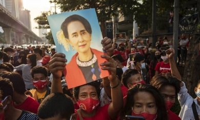 Myanmar: Bà Aung San Suu Kyi bị khởi tố tội buôn lậu, đối diện án tù lên tới 3 năm