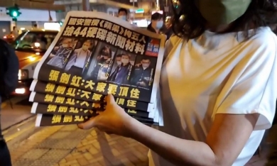 Tổng biên tập bị bắt, báo Hong Kong xuất bản nhiều gấp 6 lần vẫn ‘cháy hàng’