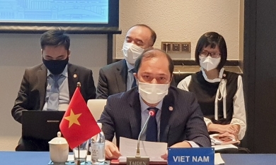 Họp với Trung Quốc, các nước ASEAN bày tỏ quan ngại về Biển Đông
