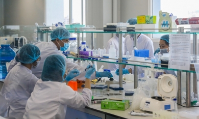 Việt Nam đạt thỏa thuận chuyển giao công nghệ vaccine Covid-19 với Nga, Mỹ
