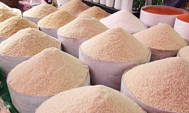 Việt Nam lên tiếng trước thông tin hợp tác với Thái Lan để tăng giá gạo