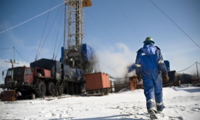 Bị áp thuế quá cao, các ‘ông lớn’ dầu mỏ Nga kêu khó