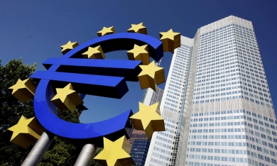Nhiều ngân hàng châu Âu chưa muốn rời Nga, ECB gia tăng sức ép