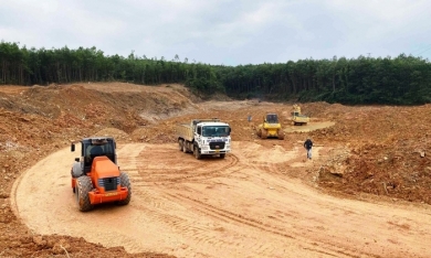 Quảng Trị: Khoanh vùng 5 mỏ đất, ưu tiên vật liệu cho cao tốc Vạn Ninh - Cam Lộ