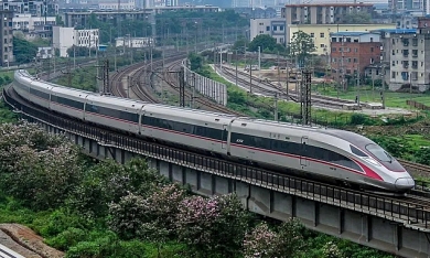 Tàu cao tốc Trung Quốc, Nhật Bản gần 350 km/h: Tương lai đường sắt tốc độ cao Việt Nam 250km/h?