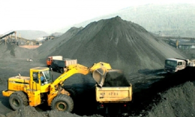 Điều chỉnh quy hoạch ngành than: Tiếp tục nhập khẩu than để phát triển nhiệt điện